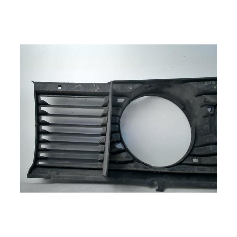 Grille de calandre gauche BMW SERIE 5 E28 d’occasion