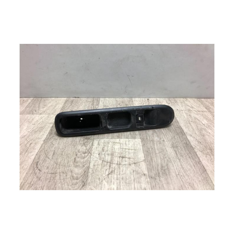 Interrupteur de leve vitre avant droit PEUGEOT 3008 1 PHASE 1 d’occasion