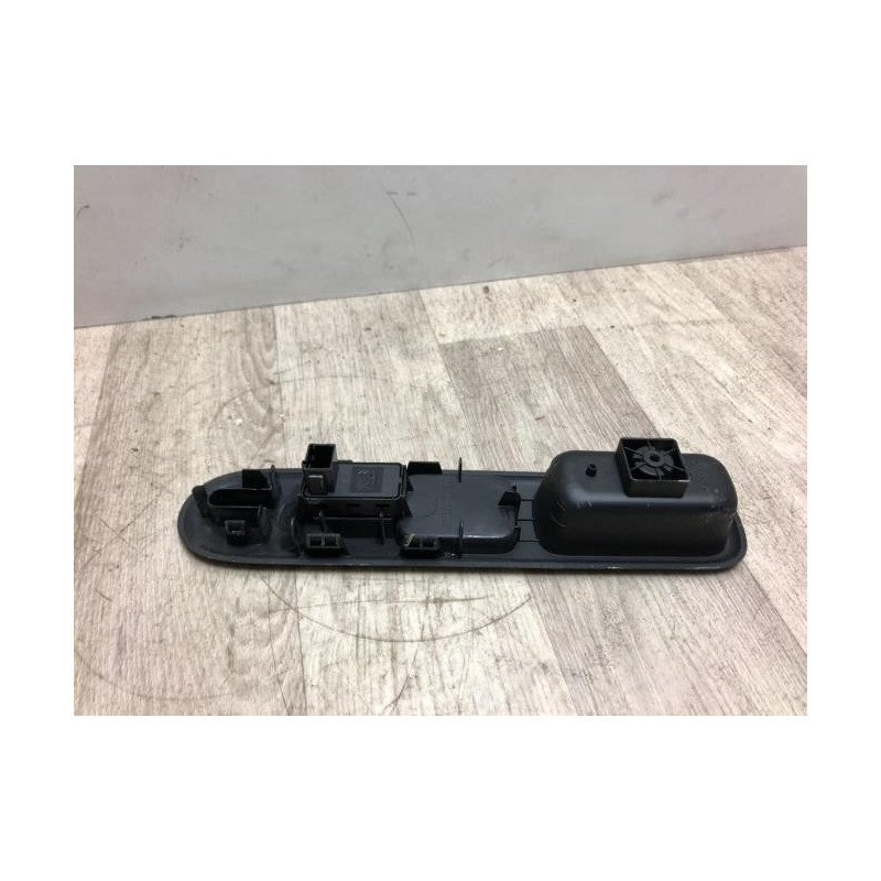 Interrupteur de leve vitre avant droit PEUGEOT 3008 1 PHASE 1 d’occasion