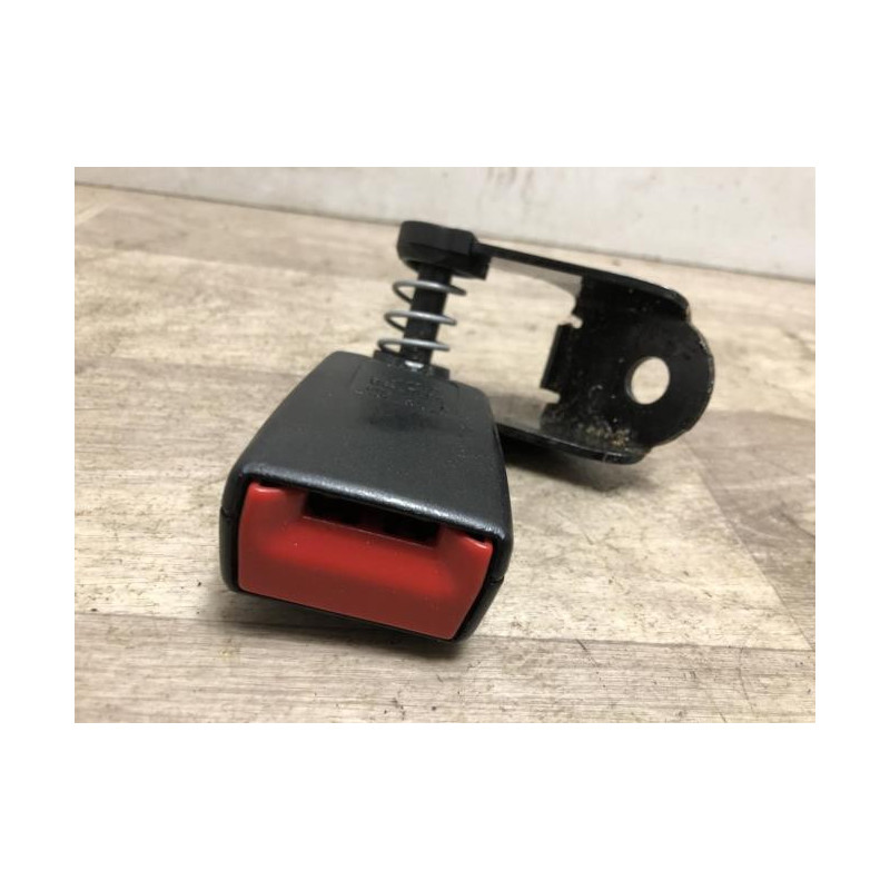 Attache ceinture arriere droit BMW SERIE 5 E61 TOURING PHASE 2 BREAK d’occasion