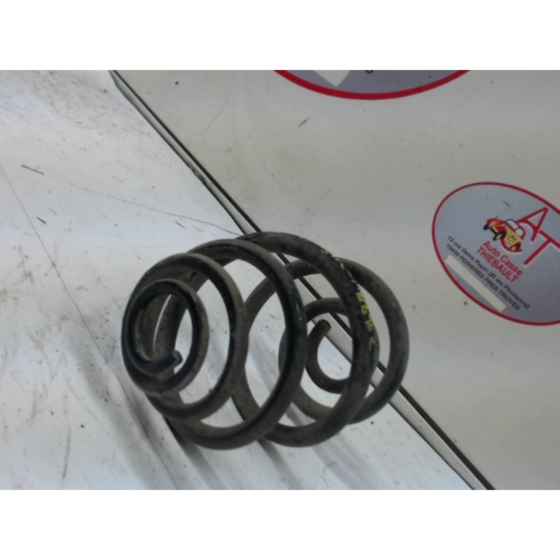 Ressort de suspension arriere OPEL CORSA (C) PHASE 1 d’occasion
