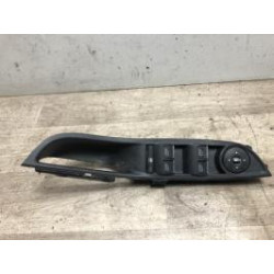 Interrupteur de leve vitre avant gauche FORD FOCUS 3 PHASE 1 d’occasion