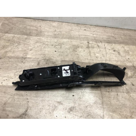 Interrupteur de leve vitre avant gauche FORD FOCUS 3 PHASE 1 d’occasion