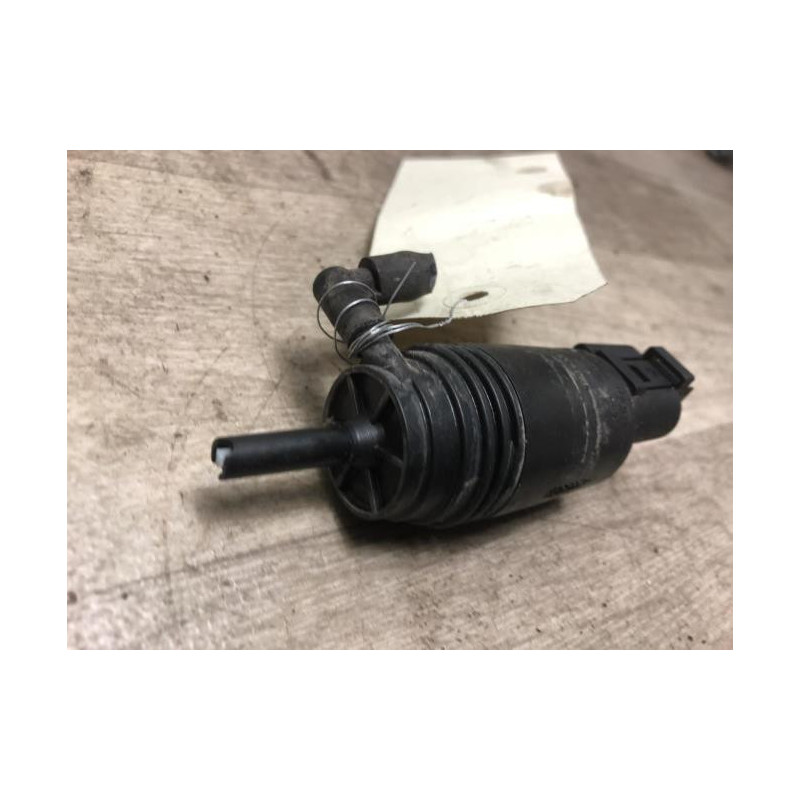 Pompe lave glace avant BMW SERIE 5 E61 TOURING PHASE 2 BREAK d’occasion