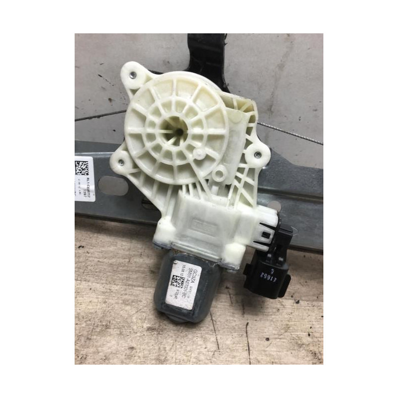 Leve vitre electrique arriere gauche FORD FOCUS 3 PHASE 1 d’occasion