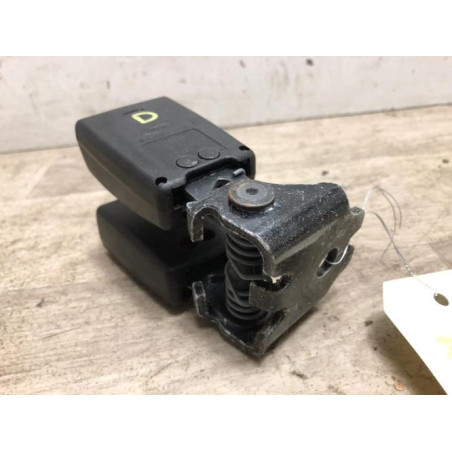 Attache ceinture arriere droit FORD FOCUS 3 PHASE 1 d’occasion