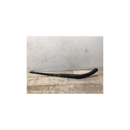 Bras essuie glace avant droit AUDI A6 3 AVANT PHASE 1 BREAK d’occasion