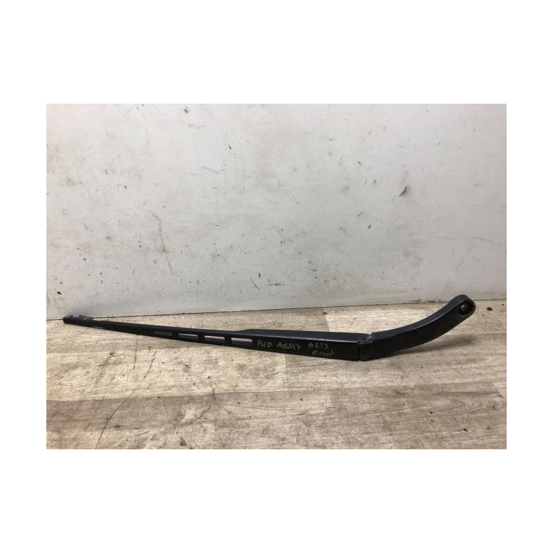 Bras essuie glace avant droit AUDI A6 3 AVANT PHASE 1 BREAK d’occasion