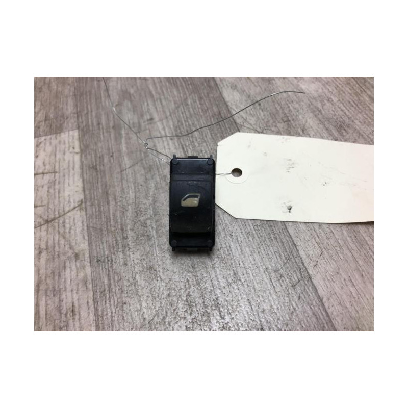 Interrupteur de leve vitre arriere droit CITROEN C4 1 PHASE 1 d’occasion