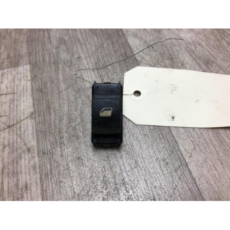 Interrupteur de leve vitre arriere droit CITROEN C4 1 PHASE 1 d’occasion