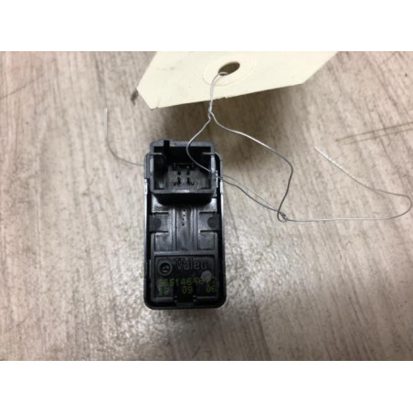 Interrupteur de leve vitre arriere droit CITROEN C4 1 PHASE 1 d’occasion