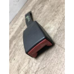 Attache ceinture avant droit VOLKSWAGEN POLO 4 PHASE 2 d’occasion