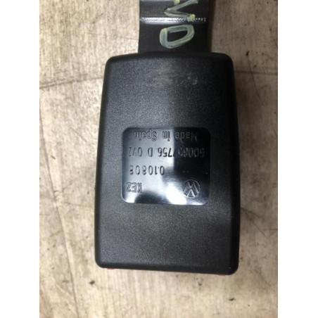 Attache ceinture avant droit VOLKSWAGEN POLO 4 PHASE 2 d’occasion