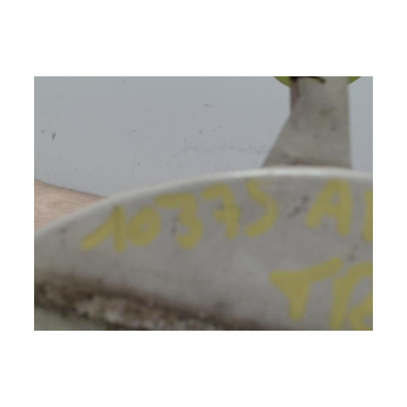 clignotant avant gauche RENAULT TRAFIC 1 PHASE 2 d’occasion