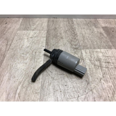 Pompe lave glace avant BMW SERIE 1 E81 d’occasion