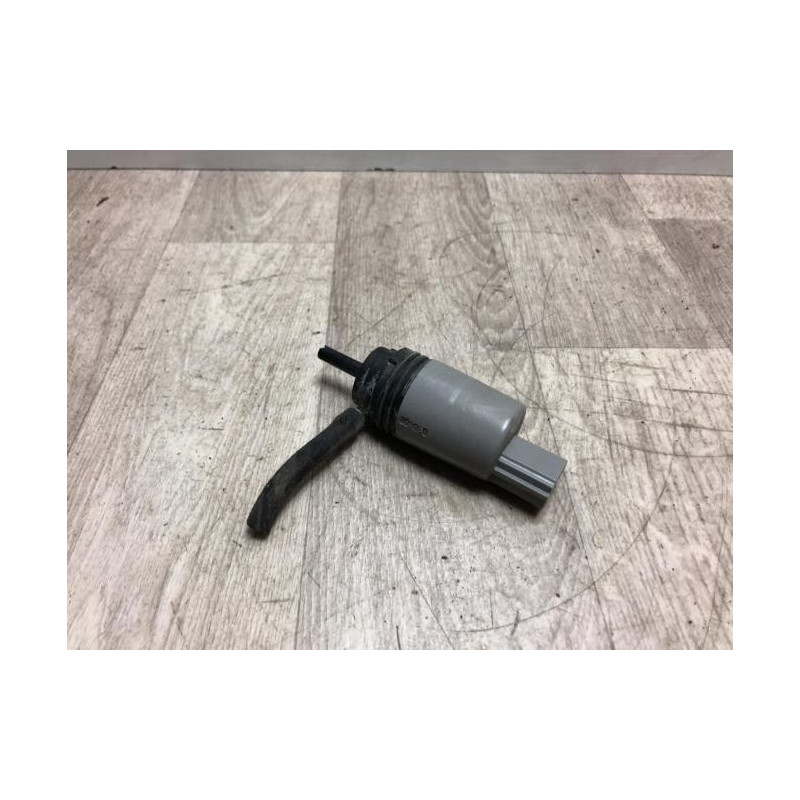 Pompe lave glace avant BMW SERIE 1 E81 d’occasion
