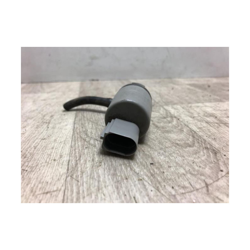Pompe lave glace avant BMW SERIE 1 E81 d’occasion
