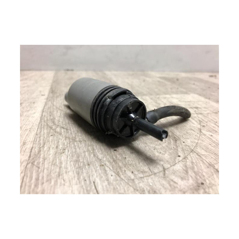 Pompe lave glace avant BMW SERIE 1 E81 d’occasion