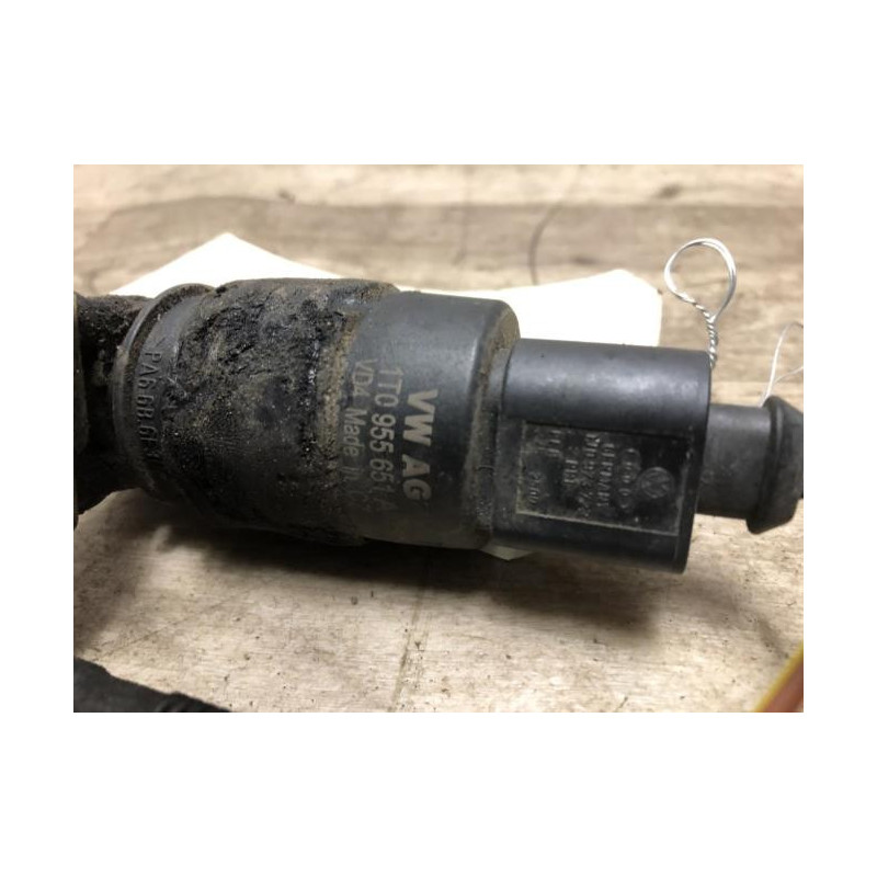 Pompe lave glace avant AUDI A6 3 AVANT PHASE 1 BREAK d’occasion