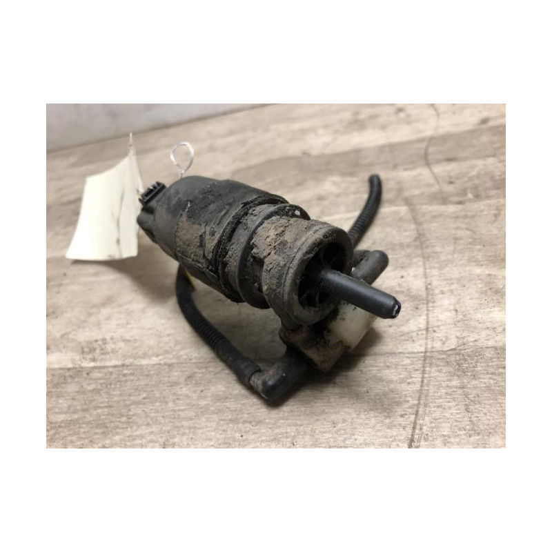 Pompe lave glace avant AUDI A6 3 AVANT PHASE 1 BREAK d’occasion