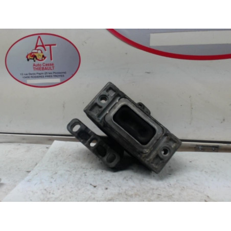 Support moteur droit AUDI  d’occasion