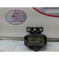 Support moteur gauche VOLKSWAGEN NEW BEETLE HAYON (9C1/9G1) 2.0 d’occasion