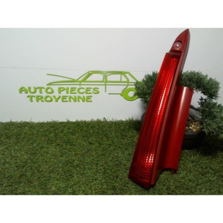 Feu factice arriere gauche CITROEN C4 1 PHASE 1 d’occasion