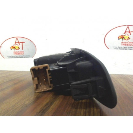 Interrupteur de leve vitre arriere gauche SUBARU IMPREZA II d’occasion