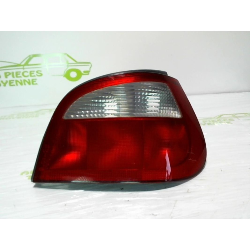 Feu arriere principal droit (feux) RENAULT MEGANE 1 PHASE 2 d’occasion