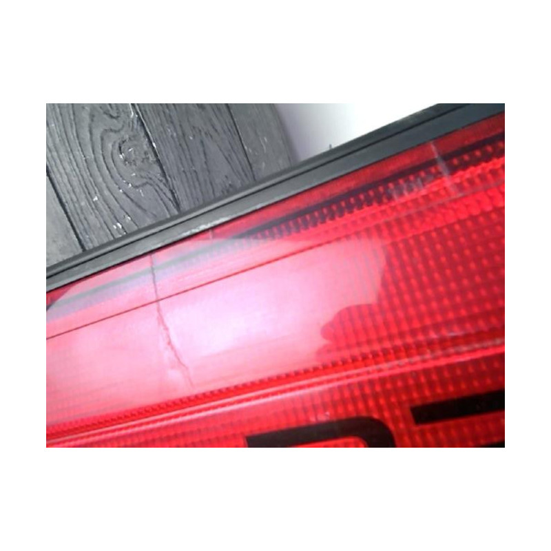 Bandeau de feu malle/hayon MAZDA 323 4 PHASE 1 d’occasion