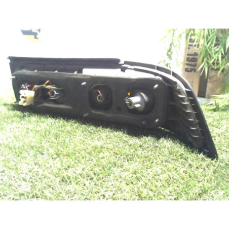 Feu arriere principal gauche (feux) MAZDA 323 3 PHASE 1 d’occasion