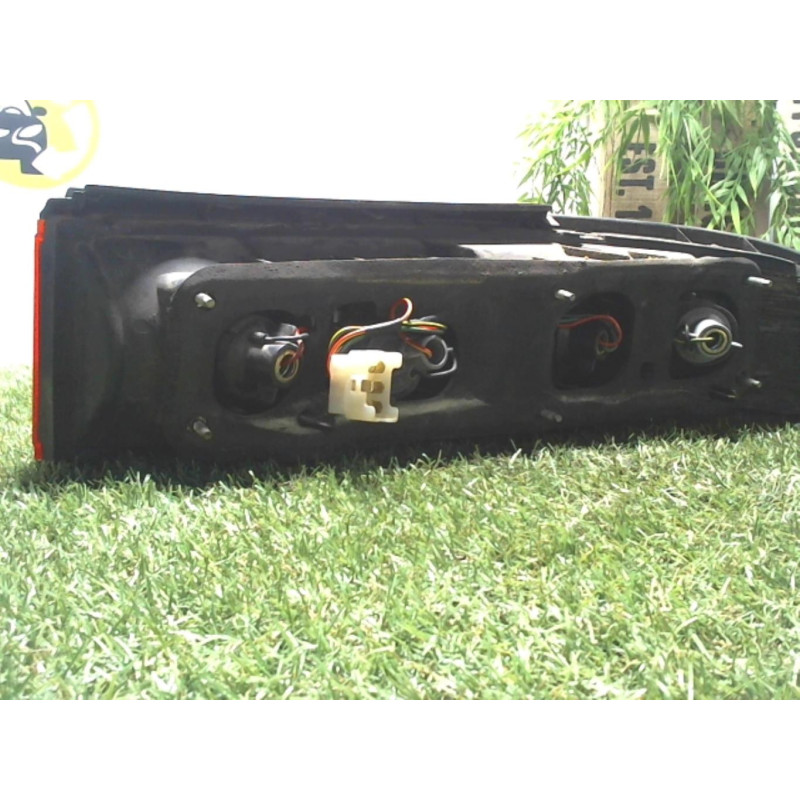 Feu arriere principal gauche (feux) MAZDA 323 3 PHASE 1 d’occasion