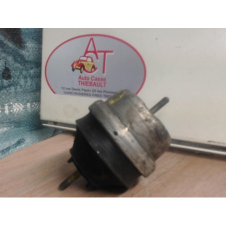 Support moteur AUDI  d’occasion