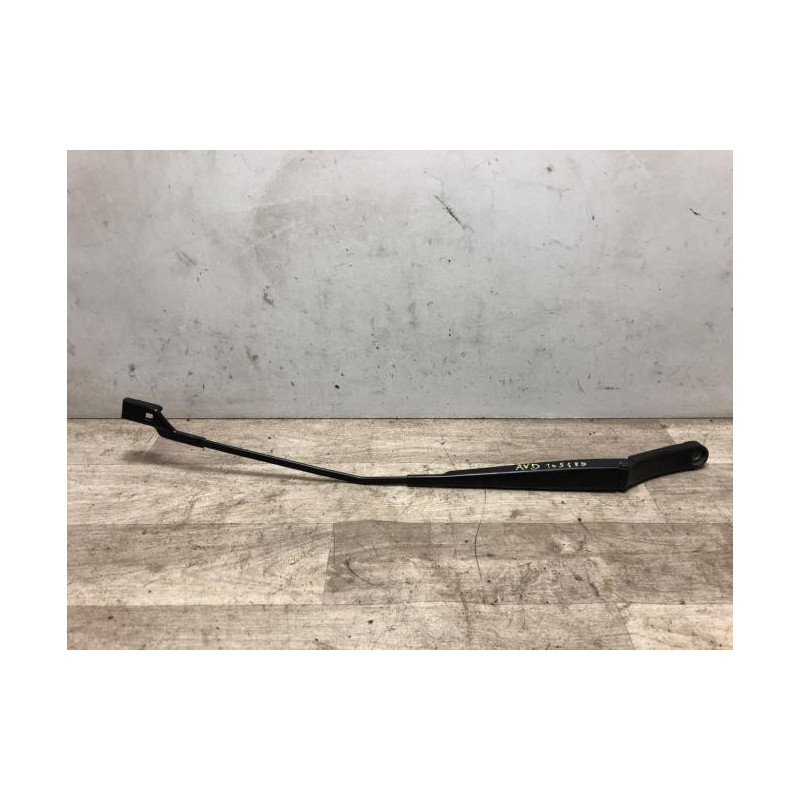 Bras essuie glace avant droit VOLKSWAGEN GOLF 6 d’occasion