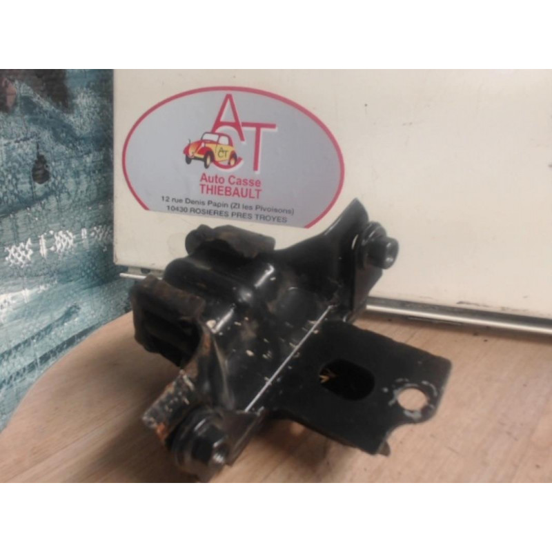 Support moteur VOLKSWAGEN POLO IV (9N3) PHASE 2 d’occasion