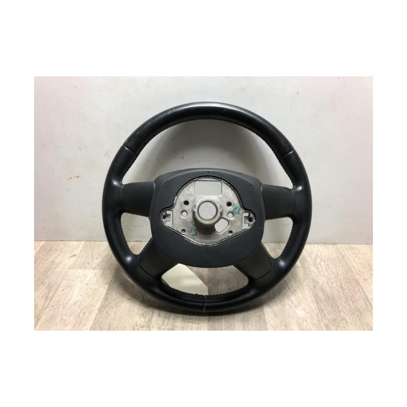 Volant AUDI A4 3 PHASE 2 d’occasion