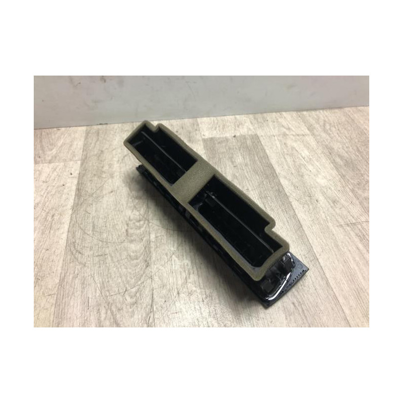 Aerateur tableau de bord AUDI A4 3 PHASE 2 d’occasion