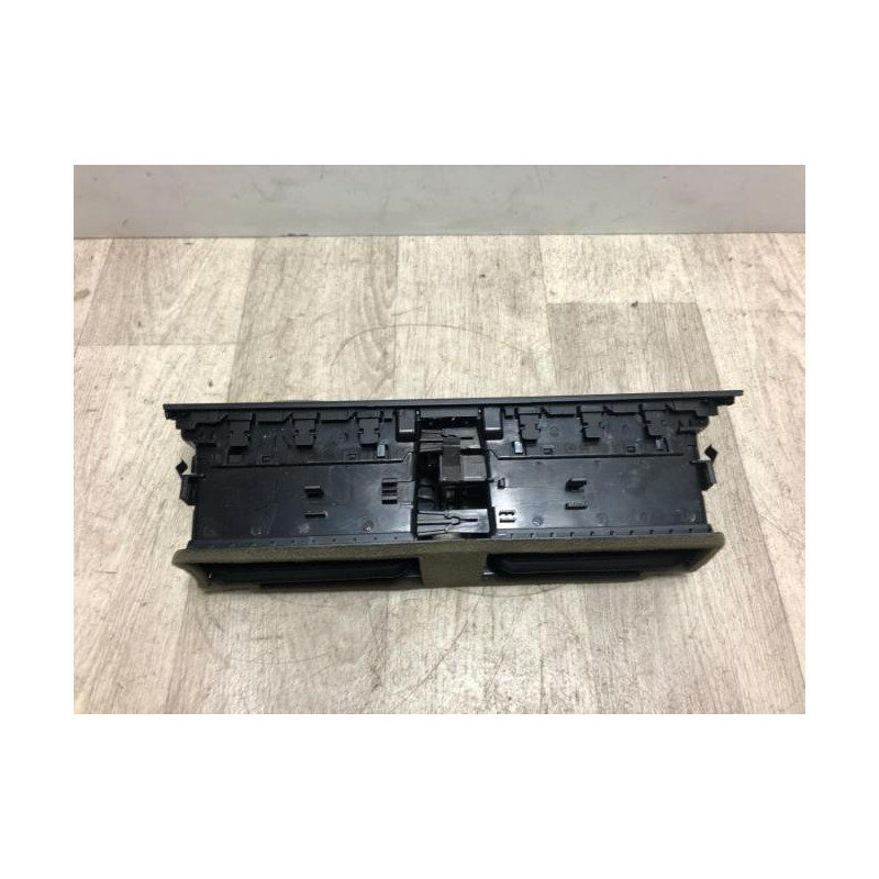 Aerateur tableau de bord AUDI A4 3 PHASE 2 d’occasion