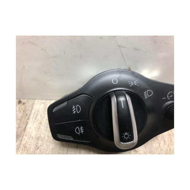 Commande de phare AUDI A4 3 PHASE 2 d’occasion