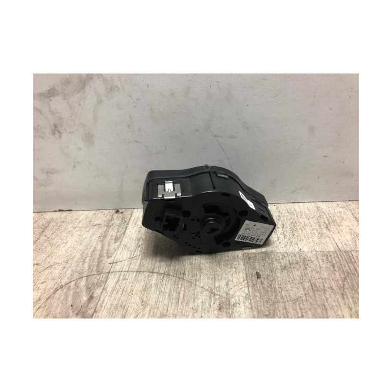 Commande de phare AUDI A4 3 PHASE 2 d’occasion