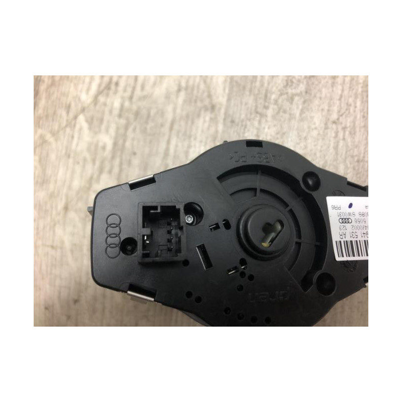 Commande de phare AUDI A4 3 PHASE 2 d’occasion