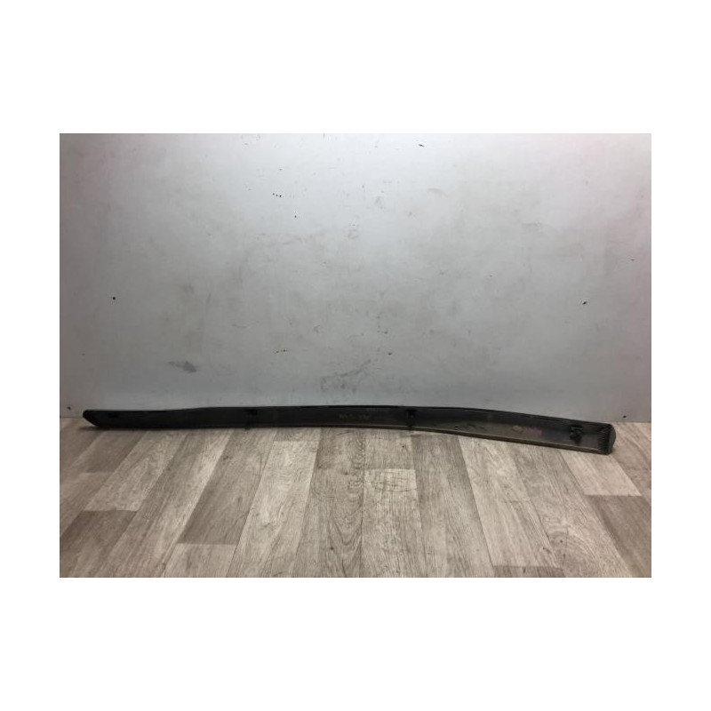 Baguette de porte avant droite ISUZU D-MAX 1 PHASE 2 d’occasion