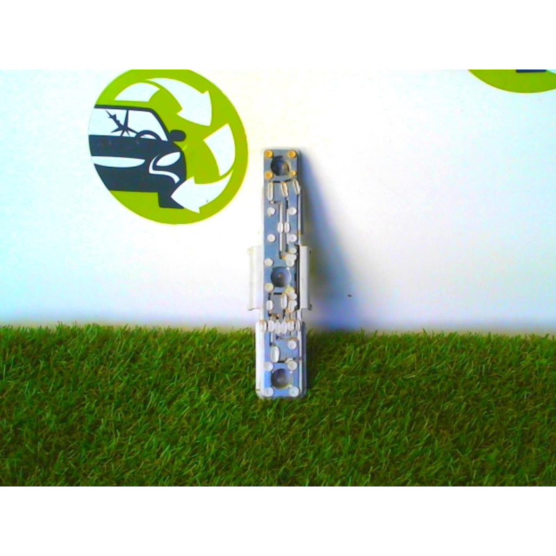 Platine feu arriere gauche RENAULT EXPRESS PHASE 1 d’occasion