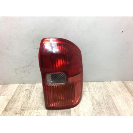 Feu arriere principal droit (feux) TOYOTA RAV4 2 PHASE 1 d’occasion