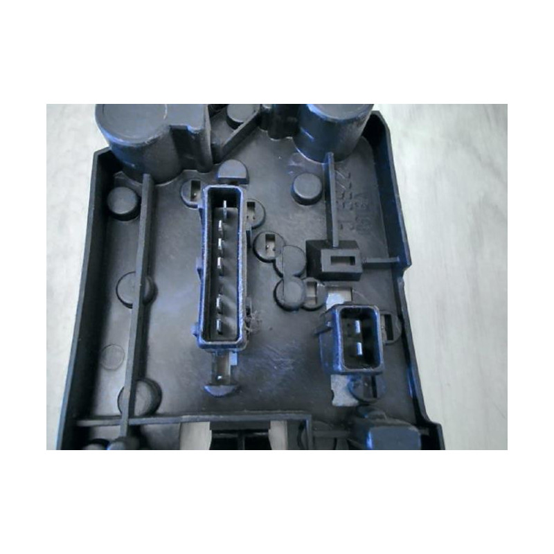Platine feu arriere gauche PEUGEOT 406 COUPE d’occasion
