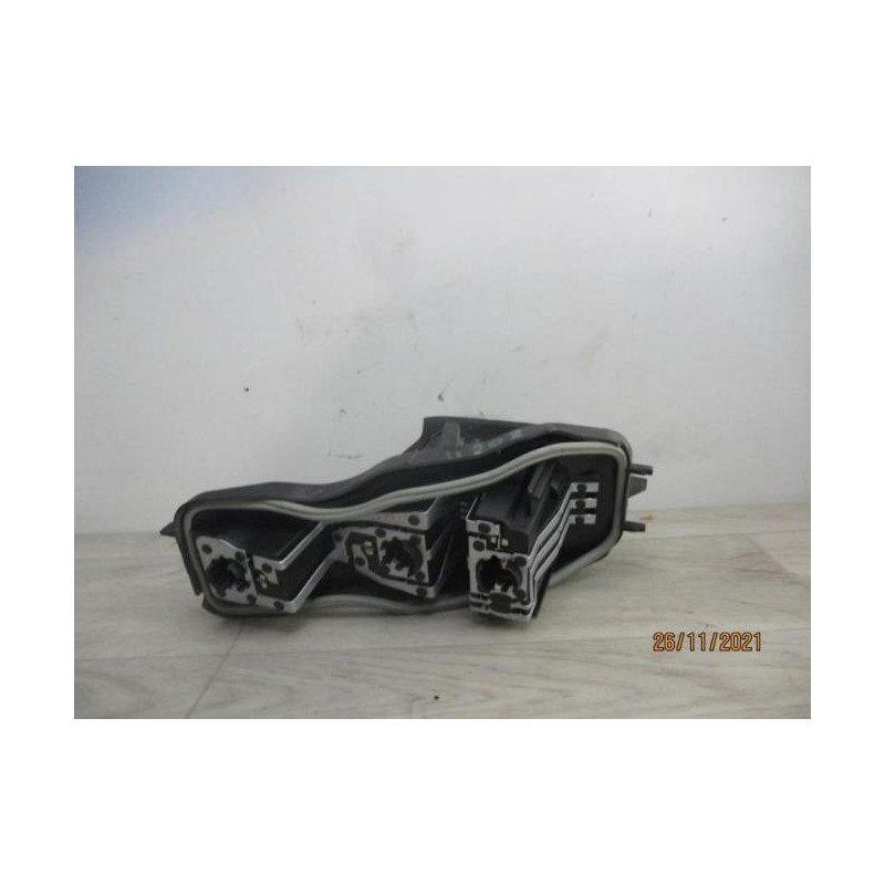 Platine feu arriere gauche RENAULT SCENIC 2 PHASE 2 d’occasion