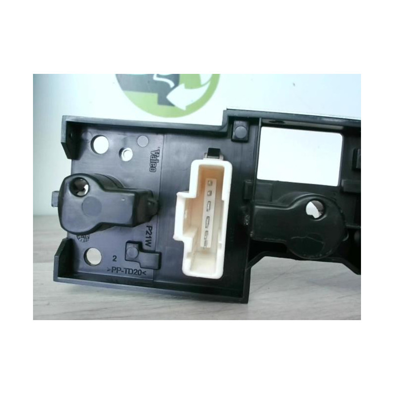 Platine feu arriere gauche CITROEN C5 1 PHASE 2 d’occasion