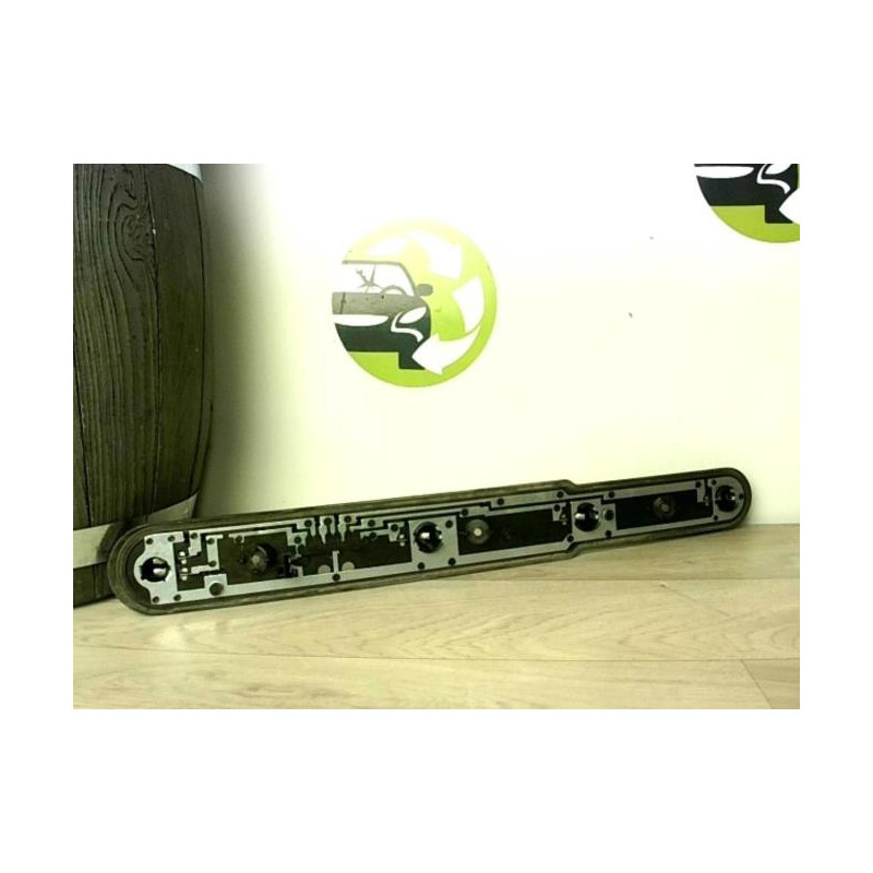 Platine feu arriere gauche FORD C-MAX 1 PHASE 2 d’occasion