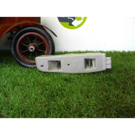 Platine feu arriere gauche FORD  d’occasion