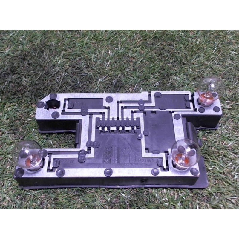 Platine feu arriere droit RENAULT CLIO 1 PHASE 3 d’occasion